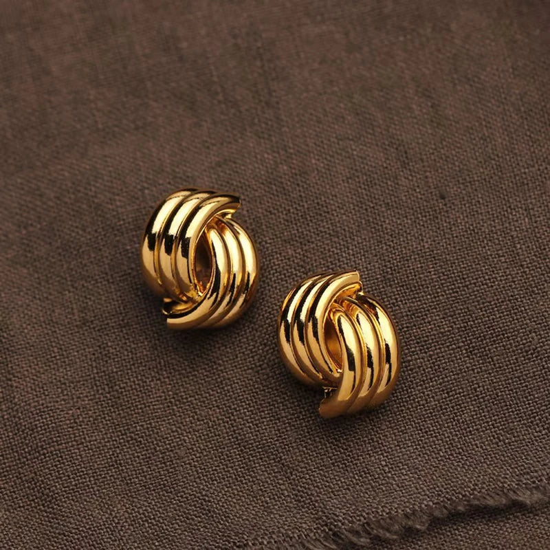 Lira Sculpted Knot Earrings